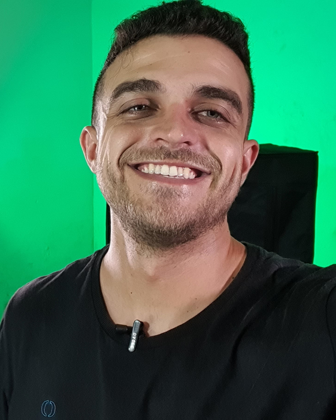 Jean Silva, professor e referência em cultivo de planta medicinal